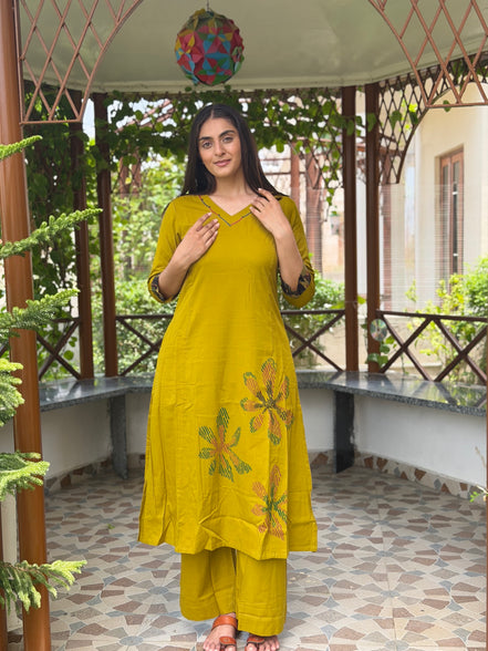 Sunflora Kurta Set