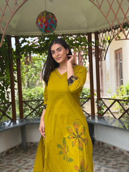 Sunflora Kurta Set