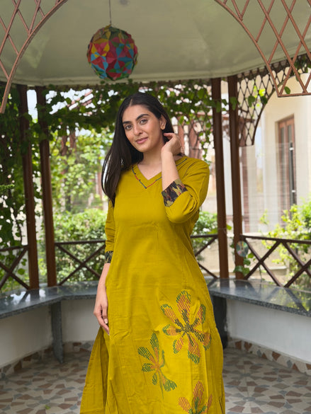 Sunflora Kurta Set